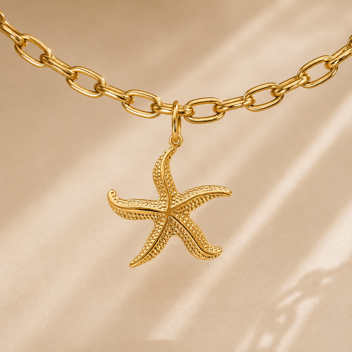 C-026 Charm Étoile de mer dorée