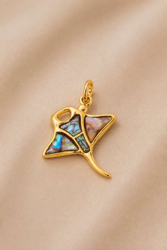 C-050 charm Aile nacrée