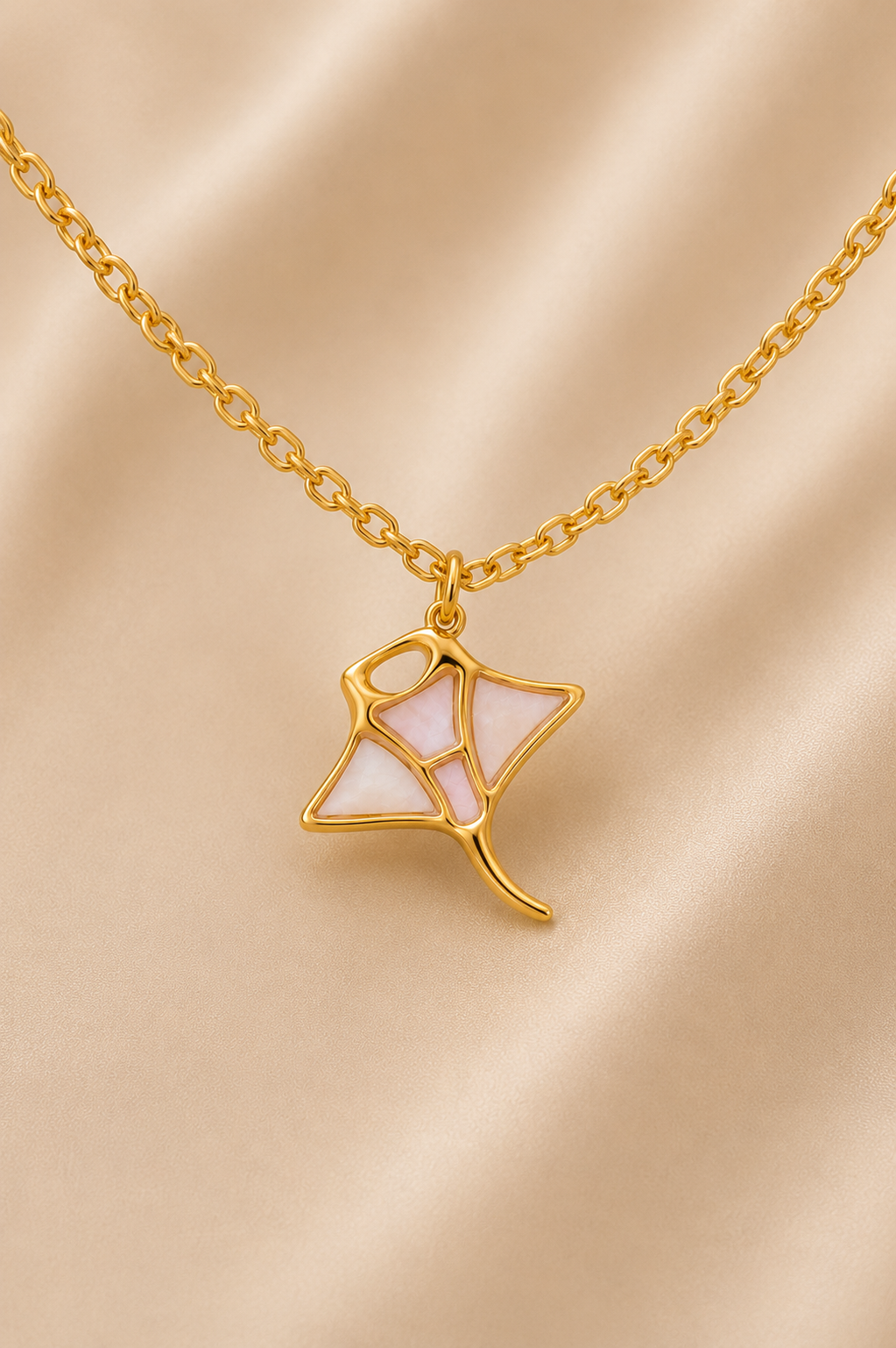 C-052 charm Raie nacrée