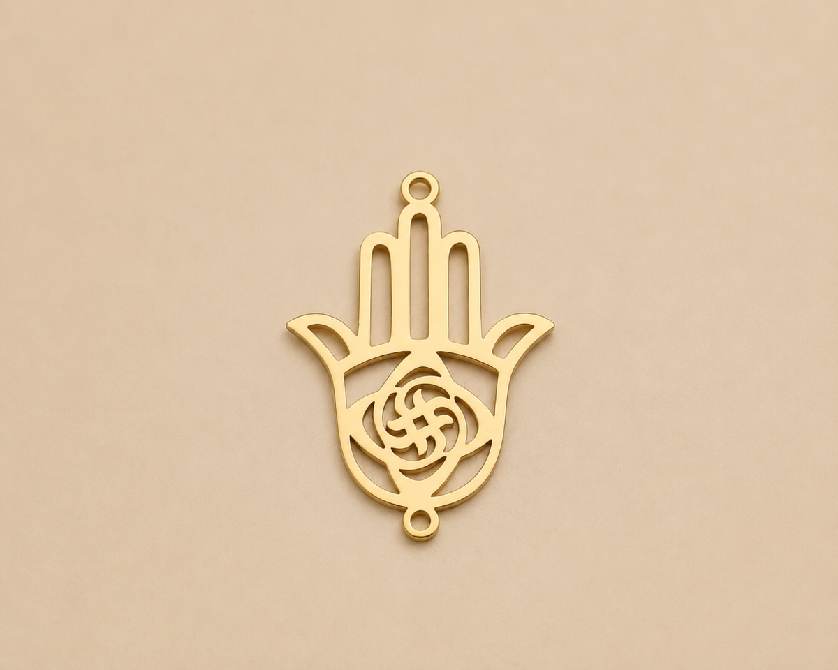 C-044 charm Main de Fatma