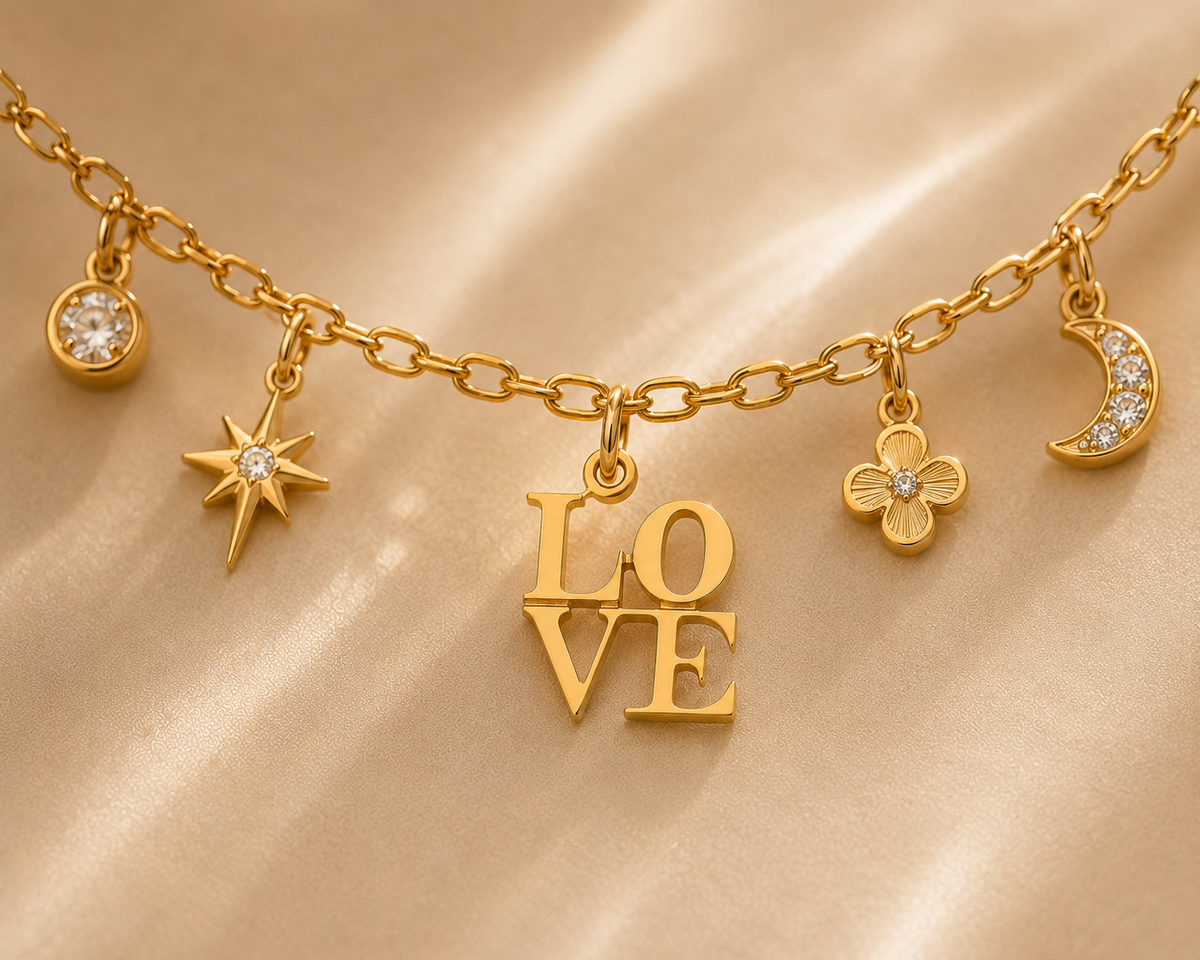 C-041 charm Love doré