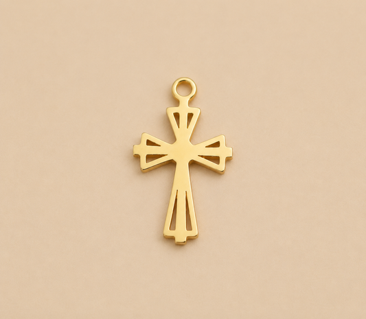 C-043 charm Croix ajourée
