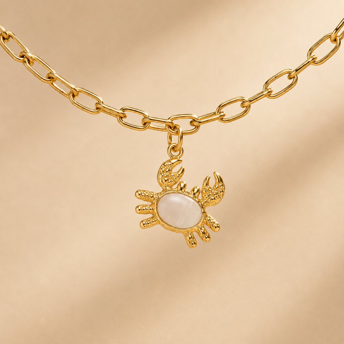C-038 charm Crabe nacré