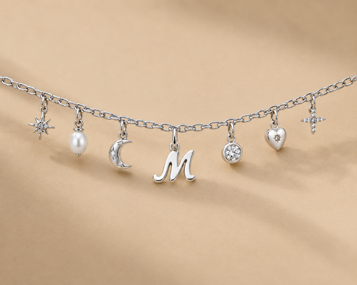 C-006 Charm lettre argent